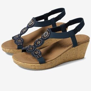 NWOT Sketchers Beverlee - Date Glam